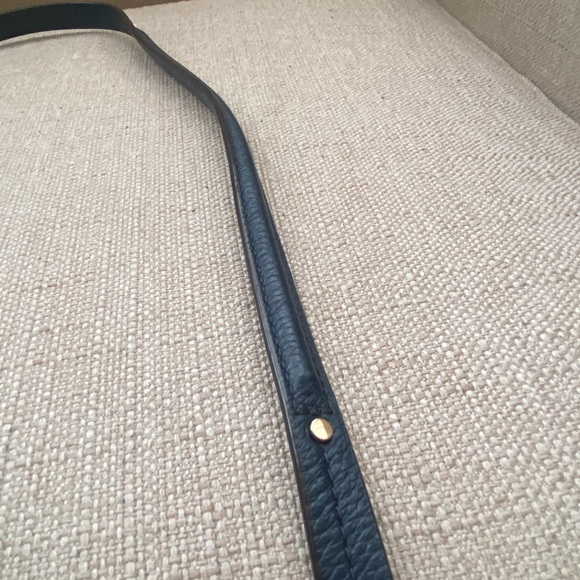 Michael Kors navy pebbled leather cross body with gold accents - Picture 6 of 16